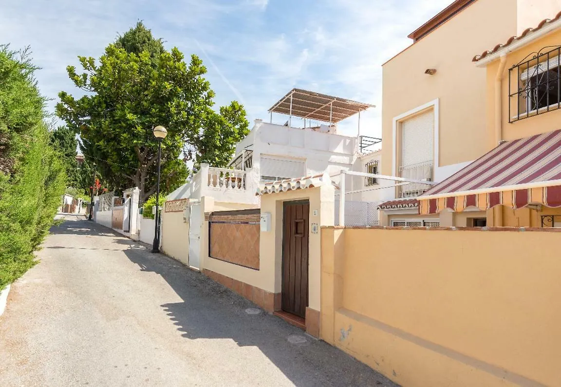 Διαμέρισμα Cozy Loft Near The Beach Τορρεμολίνος