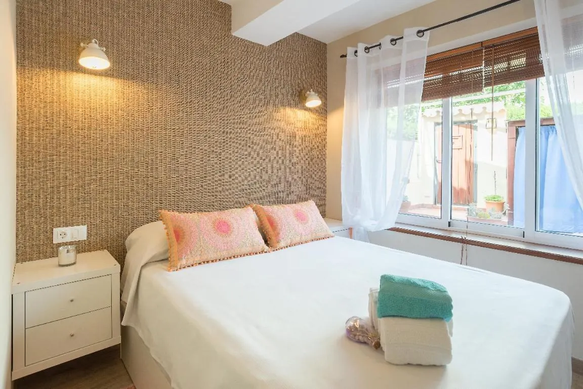 Cozy Loft Near The Beach 托雷莫利诺斯 0*,
